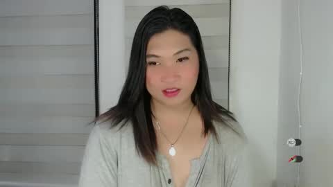 CLAIRE online show from February 24, 6:36 pm