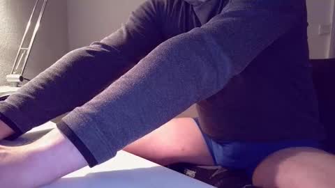 clamshive7 online show from November 27, 7:43 pm