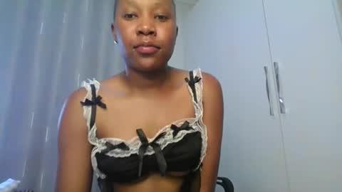 clara11 online show from November 14, 9:05 pm