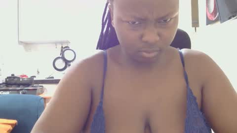 clarahnaughty191 online show from February 18, 3:39 am