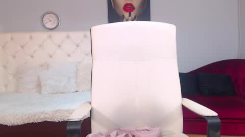 Clara online show from October 20, 6:57 pm