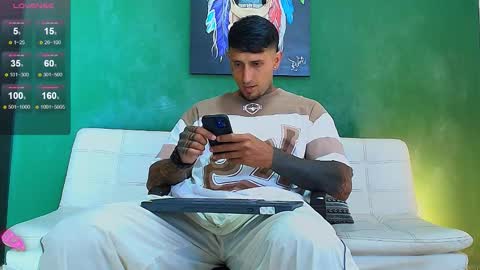 Juanpaindependent model online show from March 20, 8:03 pm