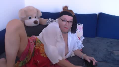 Lydya online show from October 28, 1:23 pm