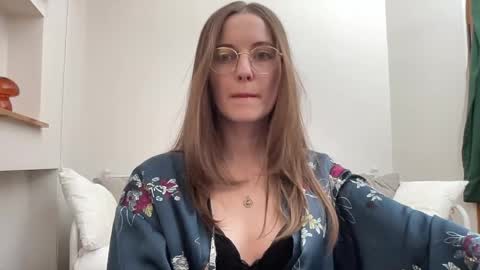 classyandgirly online show from April 20, 7:17 pm