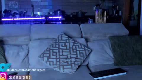 claytonburgues online show from October 5, 4:43 am