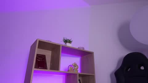 Cleo Adams online show from March 27, 5:13 am