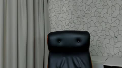 ClintMasterss online show from April 10, 6:52 am