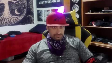 chad online show from December 13, 9:32 pm