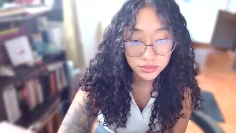 Clitia online show from April 28, 8:02 pm