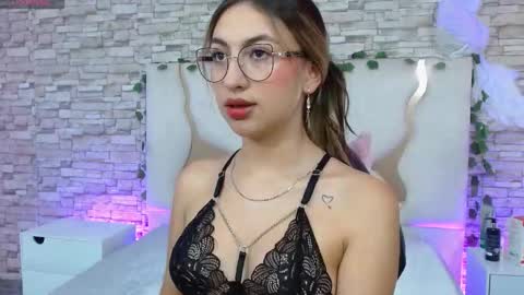 cloe_1tay online show from March 17, 8:03 pm