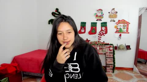 cloe_7 online show from December 15, 12:01 pm