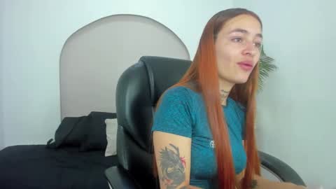 Cloe  online show from December 15, 2:57 pm