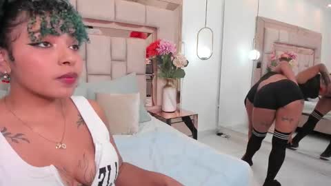 Cloe online show from November 30, 8:38 pm