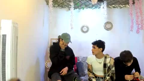 club_latinboys online show from February 15, 1:54 pm