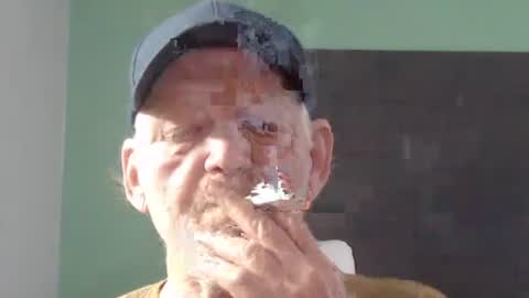 Snapshot of cockreadynow4u chatting on October 14, 2:14 am cockreadynow4u online show from October 14, 2:14 am