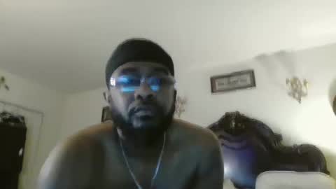 Snapshot of coco3402 chatting on December 3, 4:55 pm coco3402 online show from December 3, 4:55 pm