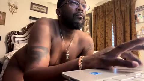 Snapshot of coco3402 chatting on October 20, 6:35 pm coco3402 online show from October 20, 6:35 pm