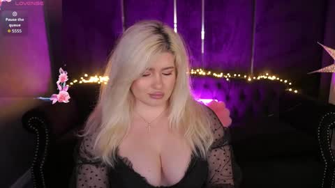 onlyfans amyleyy online show from May 13, 7:07 am