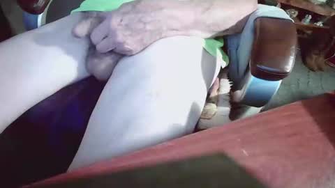 cody81421 online show from March 8, 3:21 am