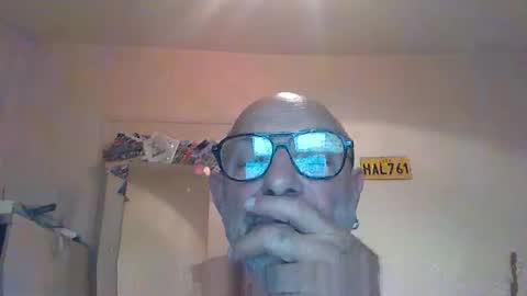 cokin63 online show from October 14, 7:28 pm