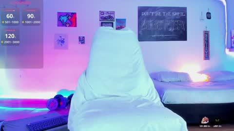 Snapshot of colin_stone chatting on February 2, 3:17 pm colin_stone online show from February 2, 3:17 pm