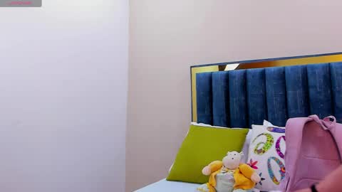 valentina online show from April 19, 1:12 pm