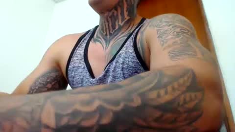 Snapshot of colombian_monster_cock chatting on February 12, 6:19 pm camilo online show from February 12, 6:19 pm