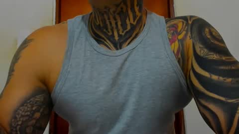 Snapshot of colombian_monster_cock chatting on October 8, 4:13 pm camilo online show from October 8, 4:13 pm