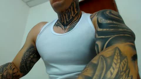 Snapshot of colombian_monster_cock chatting on September 13, 7:05 pm camilo online show from September 13, 7:05 pm