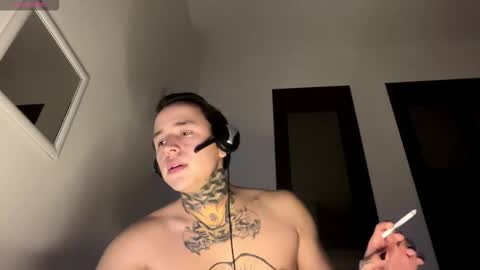 colombianboy20cm online show from March 7, 9:15 pm