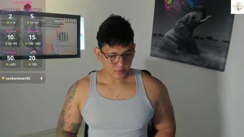 Snapshot of coltonmassif_ chatting on October 24, 8:20 pm coltonmassif_ online show from October 24, 8:20 pm