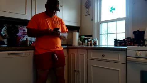 comegetmeinthemorning online show from May 6, 7:53 pm