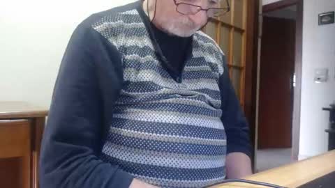 comemivuoi2 online show from February 4, 7:12 am