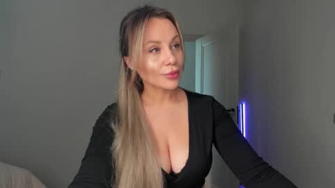 Alice online show from September 26, 12:35 pm