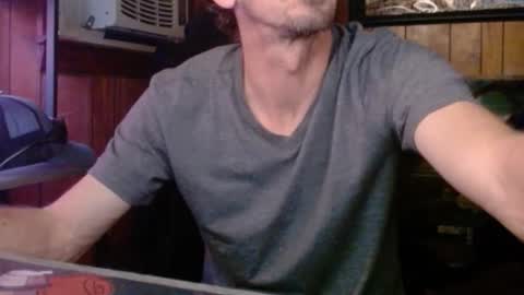 Nelson or ComicKing and sometime Peachy143 online show from February 5, 2:48 am