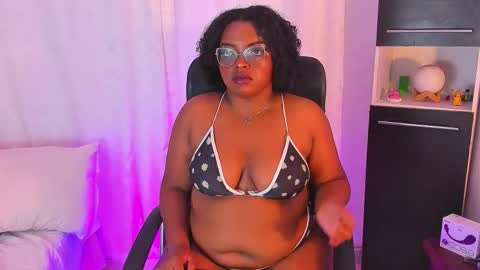 conielaurenth online show from October 13, 10:50 am