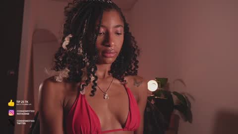   independent model online show from December 7, 11:18 pm