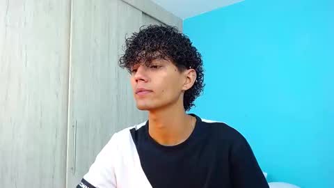 Connor online show from December 21, 10:49 pm