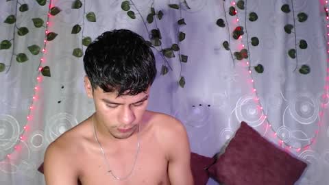 connor_michael online show from November 11, 8:33 pm