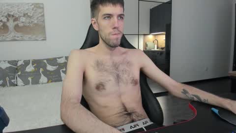 cookies_boys online show from December 5, 9:45 pm