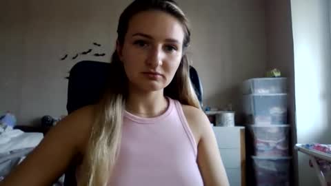 cora_fora online show from October 7, 9:16 am