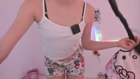 Coraline uwu     Bienvenidos al dulce mundo de Coraline    Hola amores soy Coraline  Una chica  tierna juguetona online show from June 25, 2:33 pm