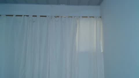 Coral Reyes online show from November 23, 5:11 pm