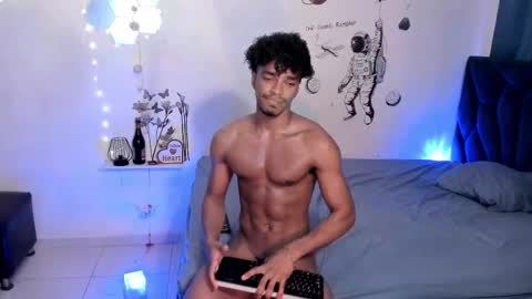 CoreyGlover online show from September 29, 9:52 am