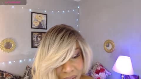 CORINNDUPONT online show from September 29, 9:03 pm