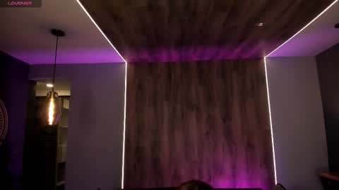 Corinne Russo online show from October 2, 6:23 am