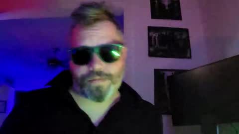 cornelious_ruckous online show from October 6, 1:34 am