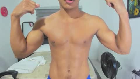 Ethan  online show from April 21, 2:51 am