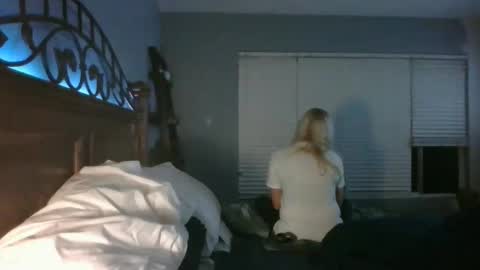 cosdaddy online show from December 21, 8:21 am