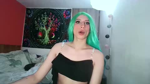 cosmic_crystal online show from February 23, 10:42 pm